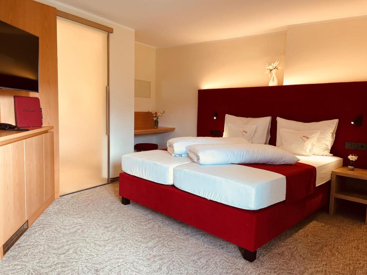 Hotel Pachernighof フェルデン・アム・ヴェルターゼー エクステリア 写真